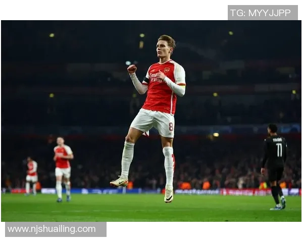 曼联与阿森纳巅峰对决激战正酣球迷期待精彩瞬间再现