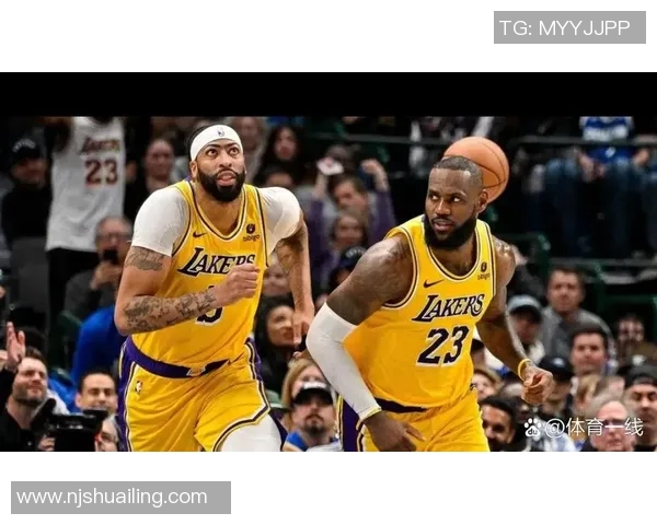 热火与湖人对决分析：战术布局与球员表现的全面解读