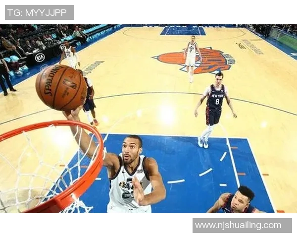 火箭与雷霆季后赛激战正酣在线直播全程回顾与精彩瞬间分析