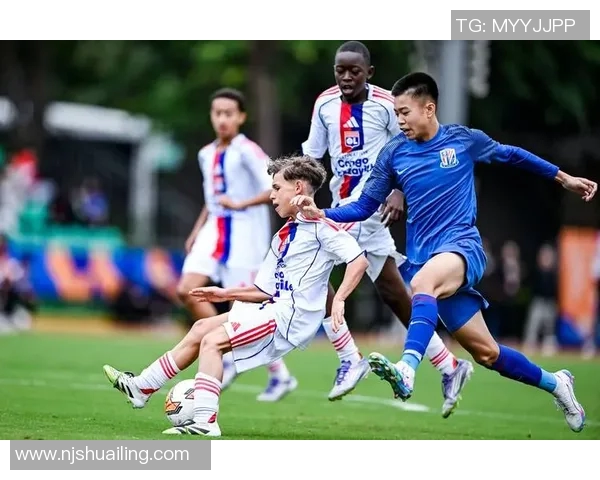 陕西人和与上海申花激战正酣谁能在这场对决中笑到最后